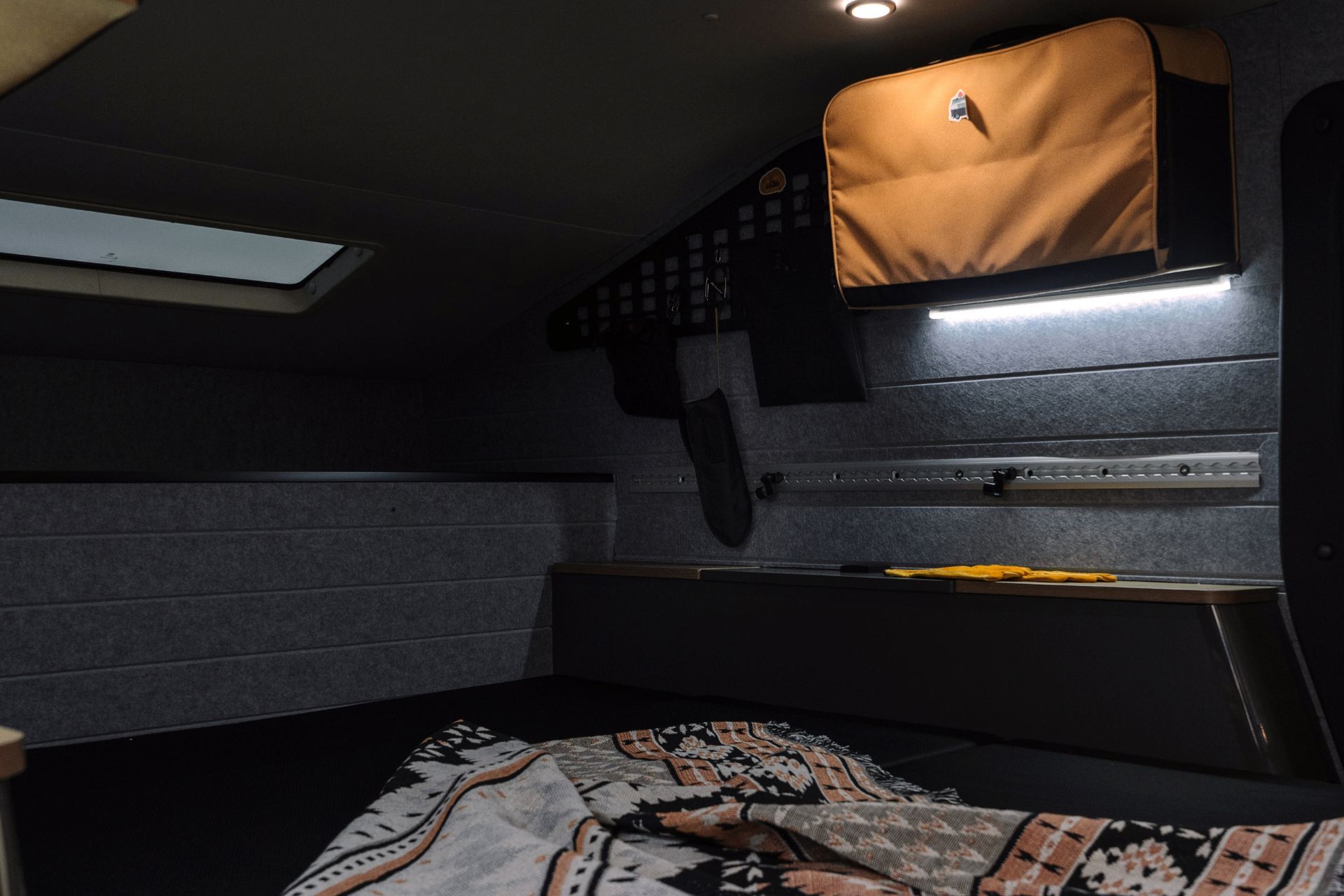 Veteran-350_interior-5